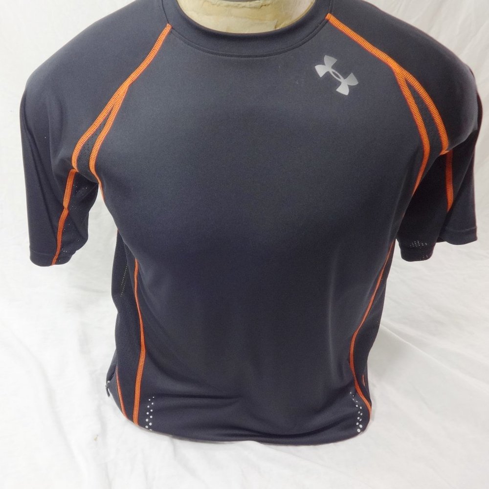 UNDER ARMOUR Black Heat Gear Shirt Size Medium - Picture 2 of 11